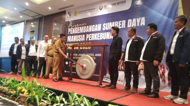 Produktivitas Sawit Masih Anjlok, 187 Petani Batang Hari Berguru pada BPDP, Ditjenbun dan DGL